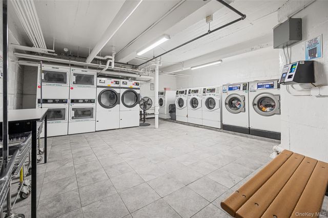 385 Argyle Road 2G, Brooklyn, NY 11218