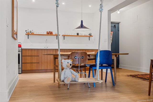 385 Argyle Road 2G, Brooklyn, NY 11218