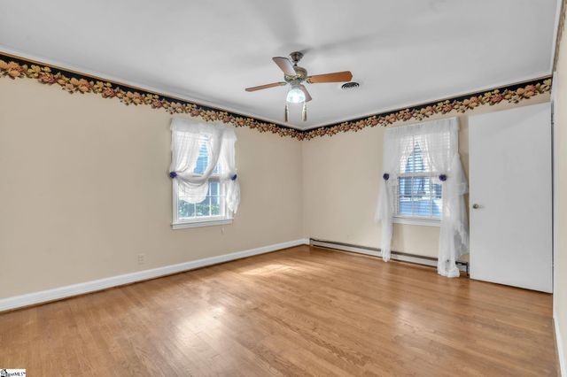 300 W Prentiss Avenue, Greenville, SC 29605