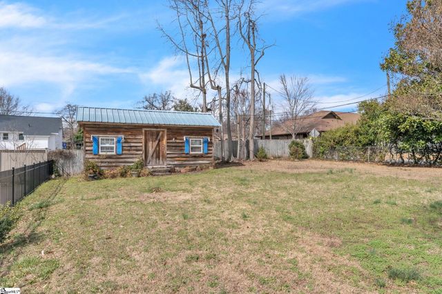 300 W Prentiss Avenue, Greenville, SC 29605