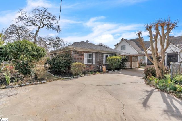 300 W Prentiss Avenue, Greenville, SC 29605