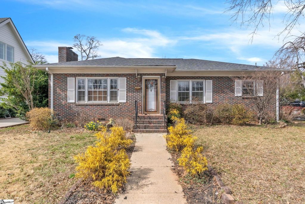 300 W Prentiss Avenue, Greenville, SC 29605