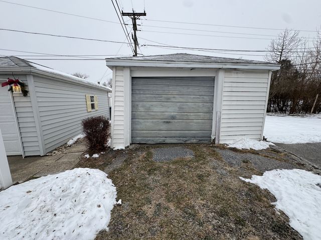 1811 N Raynor Avenue 1811, Crest Hill, IL 60403