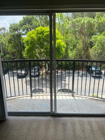 4177 N HAVERHILL Road 810, West Palm Beach, FL 33417