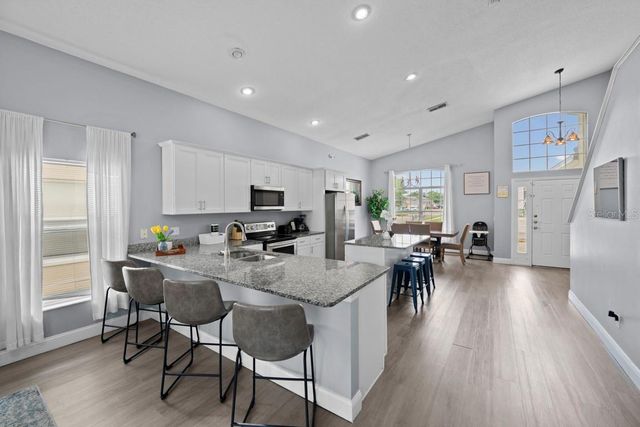 936 BLOOMINGDALE DRIVE, Davenport, FL 33897