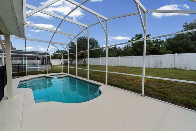 936 BLOOMINGDALE DRIVE, Davenport, FL 33897