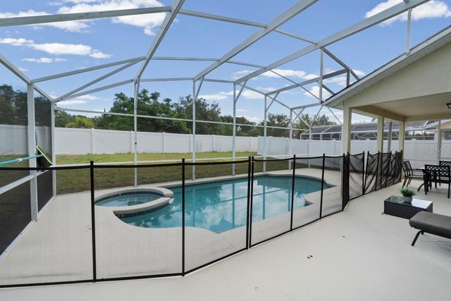 936 BLOOMINGDALE DRIVE, Davenport, FL 33897
