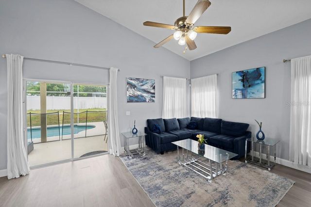 936 BLOOMINGDALE DRIVE, Davenport, FL 33897