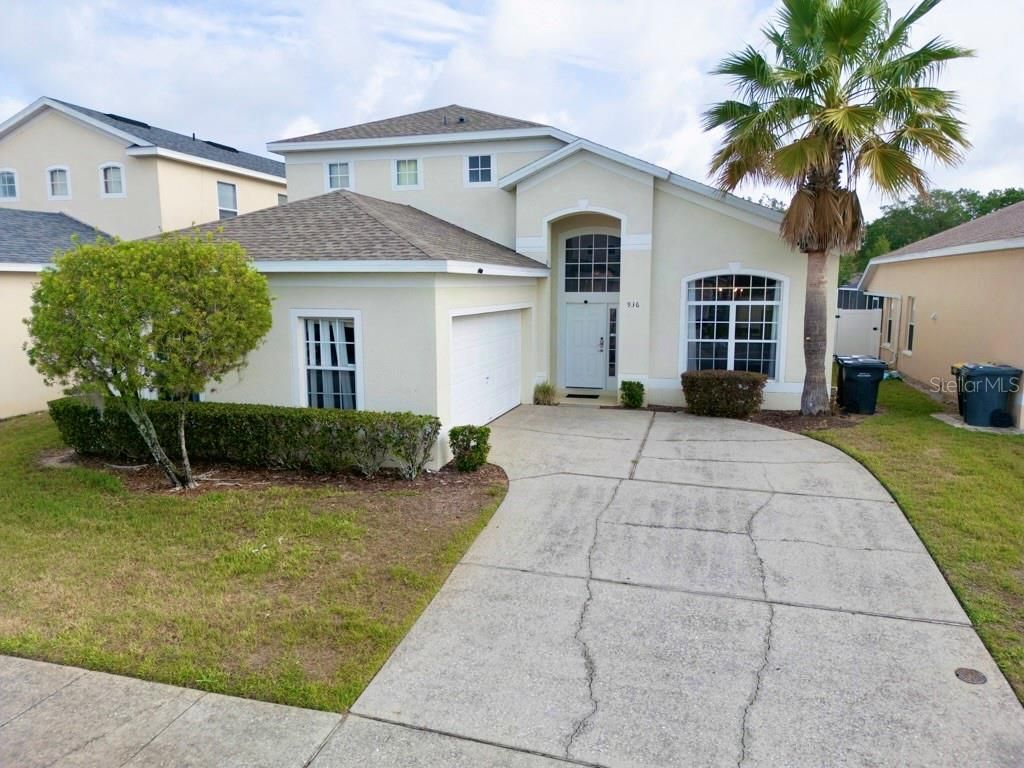 936 BLOOMINGDALE DRIVE, Davenport, FL 33897