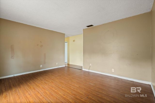 313 W 4th Avenue, Foley, AL 36535