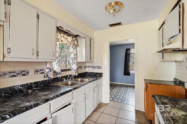 313 W 4th Avenue, Foley, AL 36535