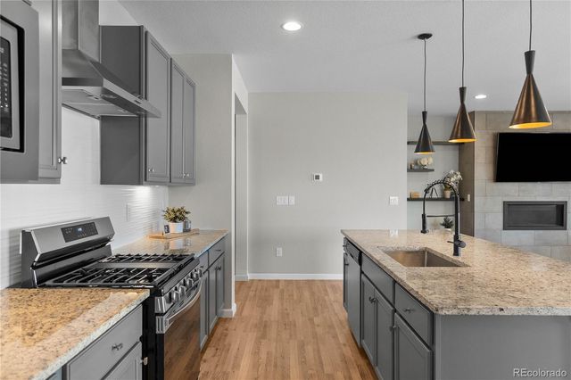931 W Hopkins Drive, Elizabeth, CO 80107
