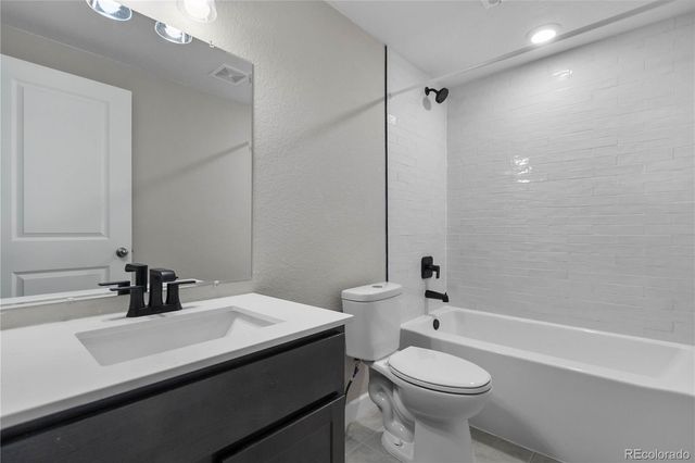 931 W Hopkins Drive, Elizabeth, CO 80107