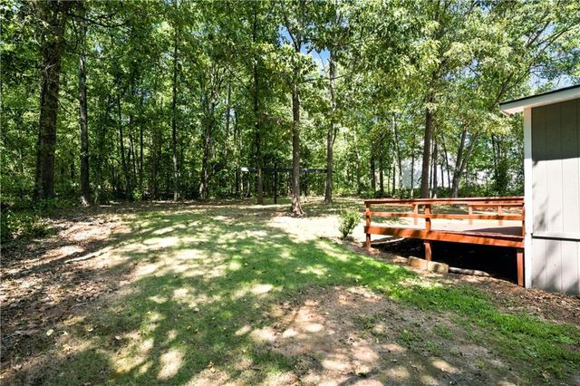 326 Forest Lake Road, Pendergrass, GA 30567