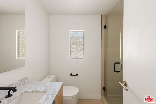23122 Bigler Street, Woodland Hills (los Angeles), CA 91364