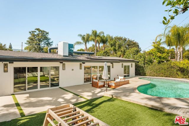 23122 Bigler Street, Woodland Hills (los Angeles), CA 91364