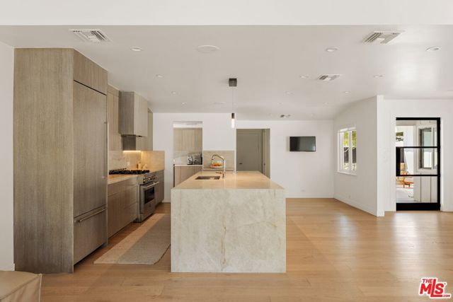 23122 Bigler Street, Woodland Hills (los Angeles), CA 91364