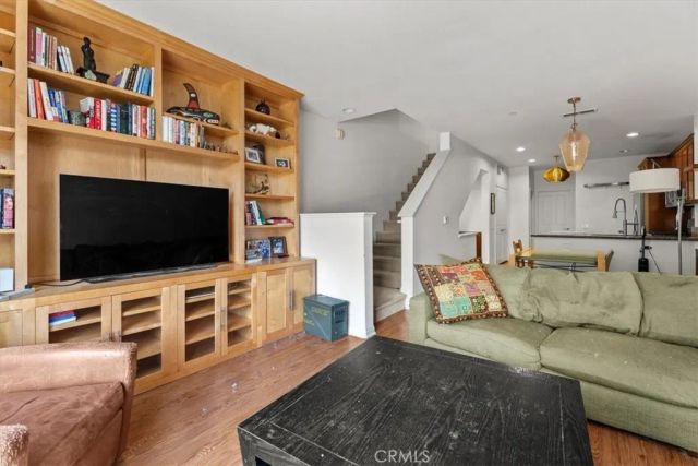 8620 Belford 106, Los Angeles, CA 90045