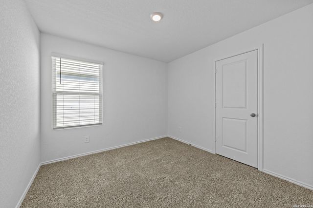16035 Mahogany Way, Elmendorf, TX 78112