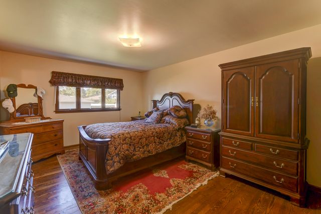 9500 Lilac Lane, Munster, IN 46321