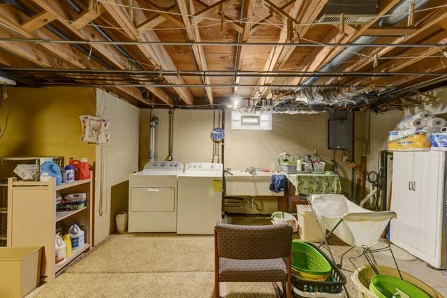 9500 Lilac Lane, Munster, IN 46321