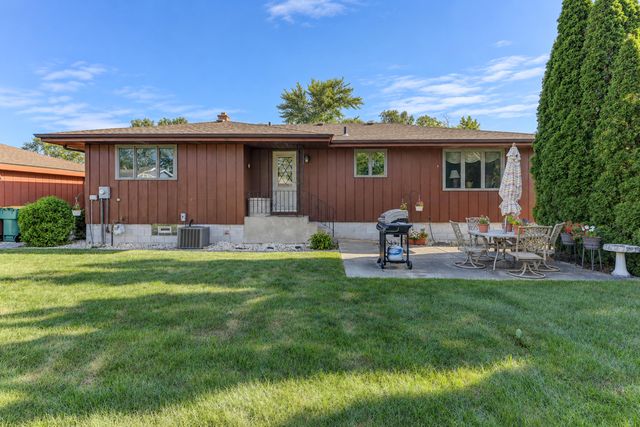 9500 Lilac Lane, Munster, IN 46321