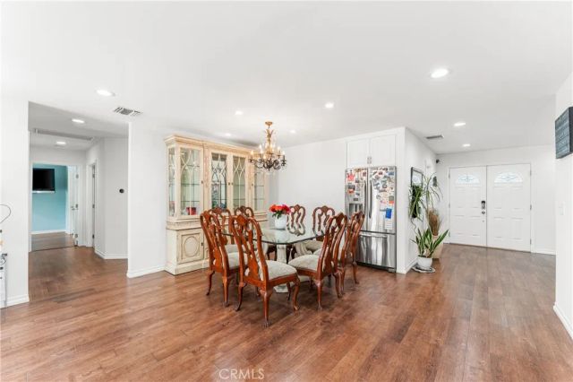 7222 Fallbrook Avenue, West Hills, CA 91307