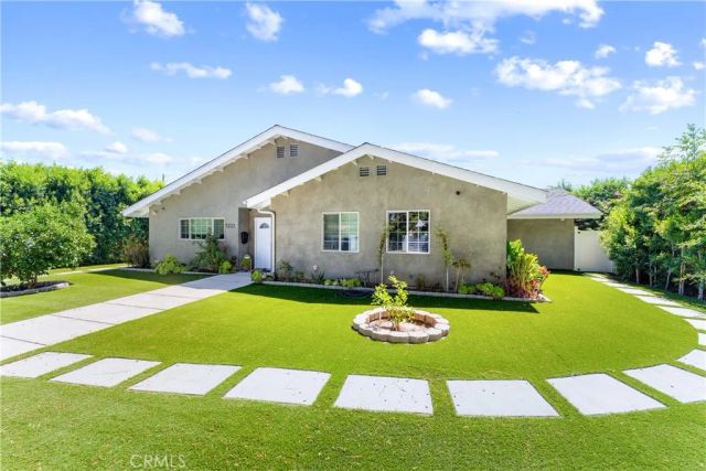 7222 Fallbrook Avenue, West Hills, CA 91307