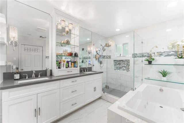 7222 Fallbrook Avenue, West Hills, CA 91307