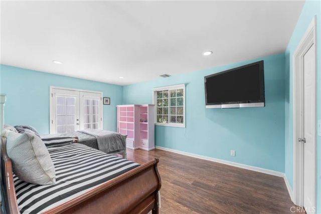 7222 Fallbrook Avenue, West Hills, CA 91307