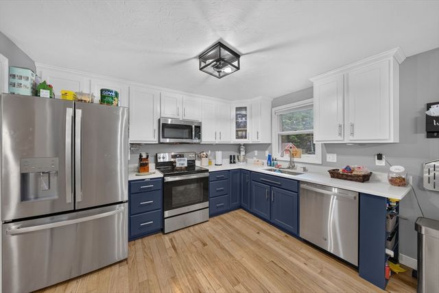 112 Bond Rd, Charlton, MA 01507