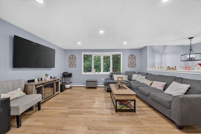 112 Bond Rd, Charlton, MA 01507