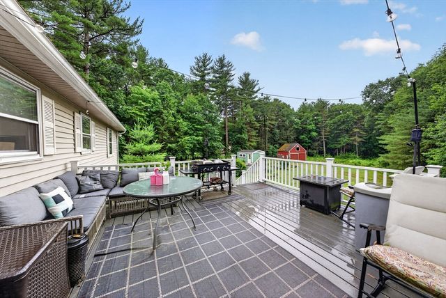 112 Bond Rd, Charlton, MA 01507