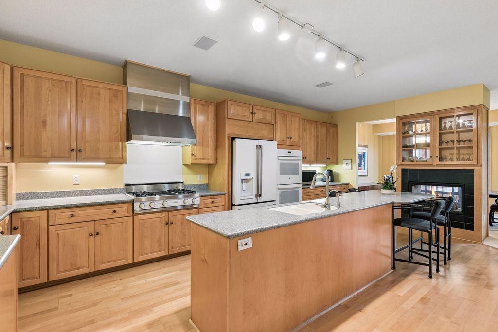 8500 Franlo Road 307, Eden Prairie, MN 55344 — photo 4