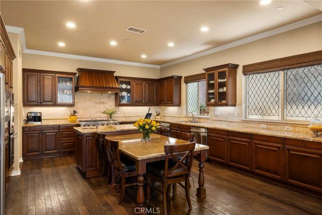 19 Calle Estilo Nuevo, San Clemente, CA 92673