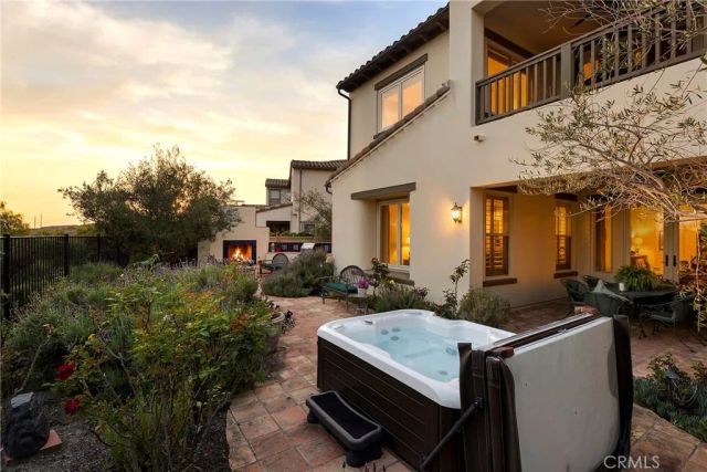 19 Calle Estilo Nuevo, San Clemente, CA 92673