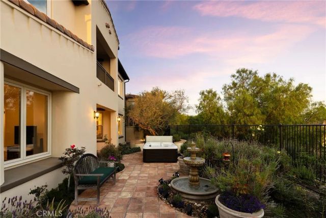 19 Calle Estilo Nuevo, San Clemente, CA 92673