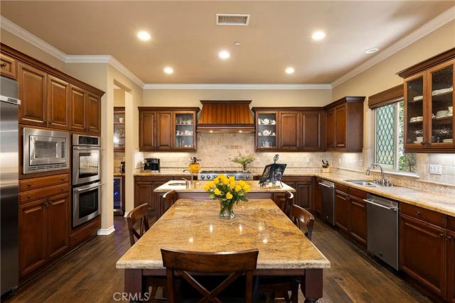 19 Calle Estilo Nuevo, San Clemente, CA 92673