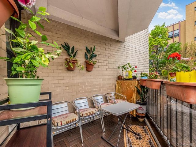 1874 Pelham Parkway S 2P, Bronx, NY 10461