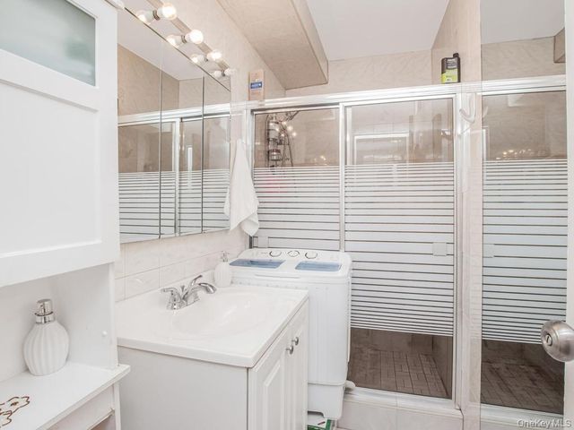 1874 Pelham Parkway S 2P, Bronx, NY 10461