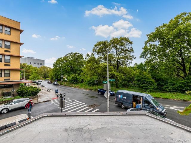1874 Pelham Parkway S 2P, Bronx, NY 10461