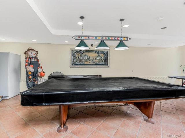 1874 Pelham Parkway S 2P, Bronx, NY 10461
