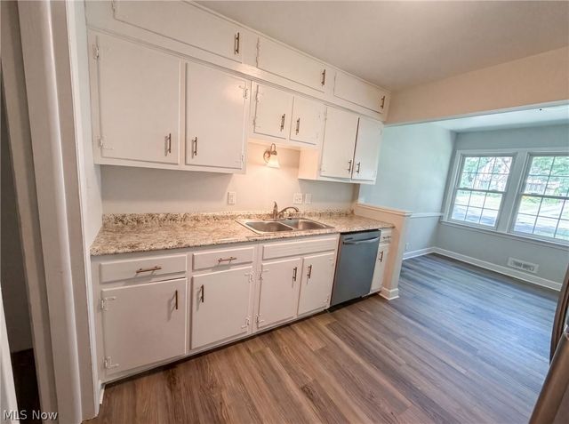 1384 Ford Road, Cleveland, OH 44124