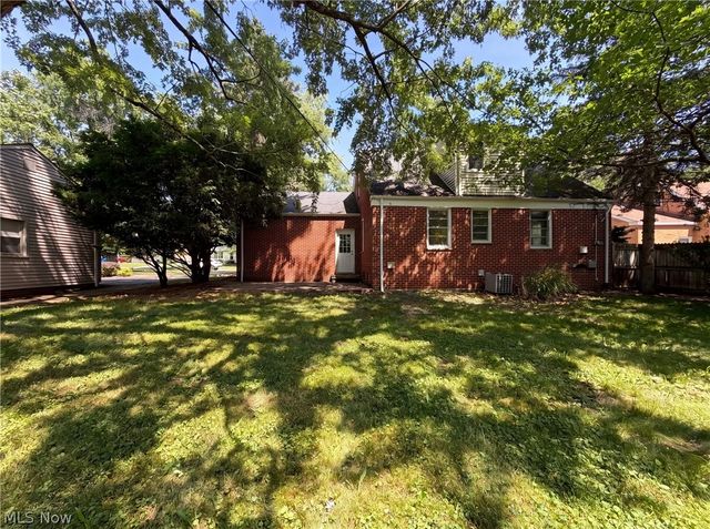 1384 Ford Road, Cleveland, OH 44124