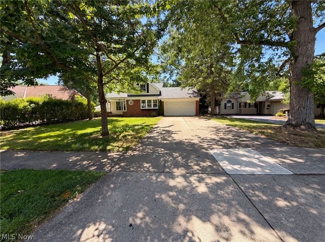1384 Ford Road, Cleveland, OH 44124