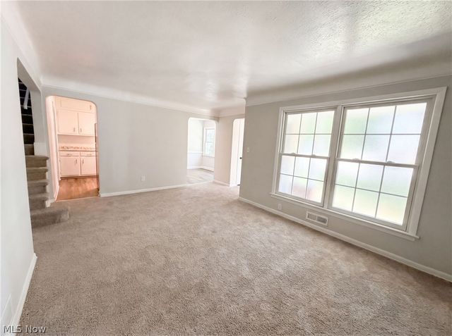 1384 Ford Road, Cleveland, OH 44124
