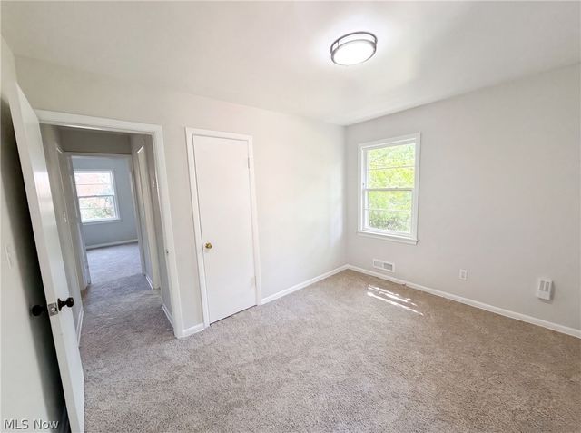 1384 Ford Road, Cleveland, OH 44124