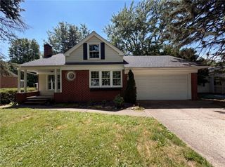 1384 Ford Road, Cleveland, OH 44124