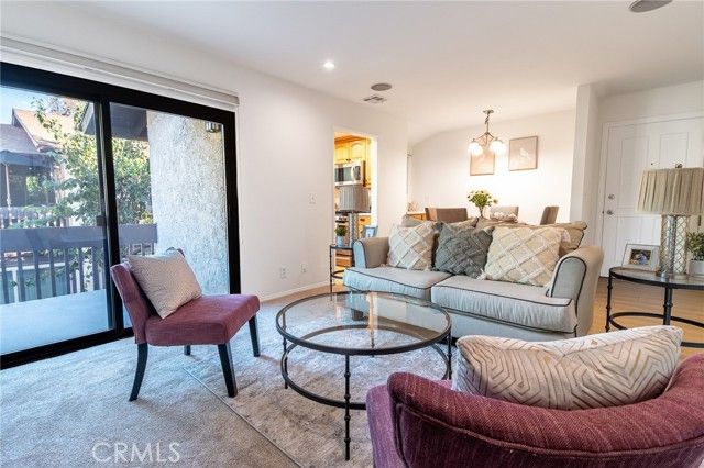 6716 Clybourn, North Hollywood (los Angeles), CA 91606