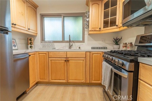 6716 Clybourn, North Hollywood (los Angeles), CA 91606